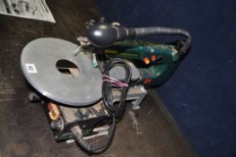 A RECORD POWER SS16V-A VARIABLE SPEED SCROLL SAW, with 16in throat but bulb not working, no blade,