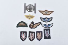 SMALL INSIGNIA LOT WITH SAS AND SPECIAL FORCES INTEREST, to include four various SAS Beret