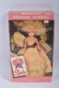 A BOXED PEDIGREE SINDY MASQUERADE MASCARADE - OPERBALL DOLL, numbered 42024, appears complete with