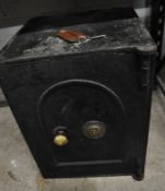 AN EARLY 20th CENTURY SAFE, by George Price of Wolverhampton, with two internal drawers with two