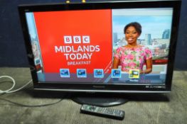 A PANASONIC TX-L32G10B 32in TV WITH REMOTE (PAT pass and working) (2)