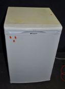 A HOTPOINT RLAV21 UNDER COUNTER FRIDGE width 55cm, depth 56cm, height 85cm (PAT pass and working