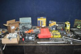A COLLECTION OF AUTOMOTIVE TOOLS including a Workzone spanner set, sockets and extension bars, a
