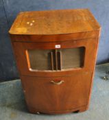 AN ART DECO DECCA '98' RADIOGRAM in walnut cabinet with a Garrard RC111 turntable width 64cm,