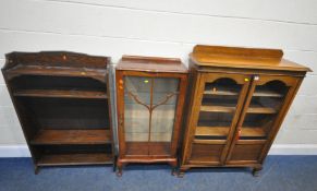 A 20TH CENTURY OAK DISPLAY CABINET, with double glazed doors, width 91cm x depth 34cm x height