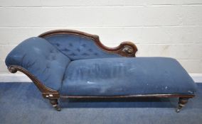 A VICTORIAN BLUE FABRIC UPHOLSTERED CHAISE LOUNGE, with a scrolled end, a shaped buttoned raised