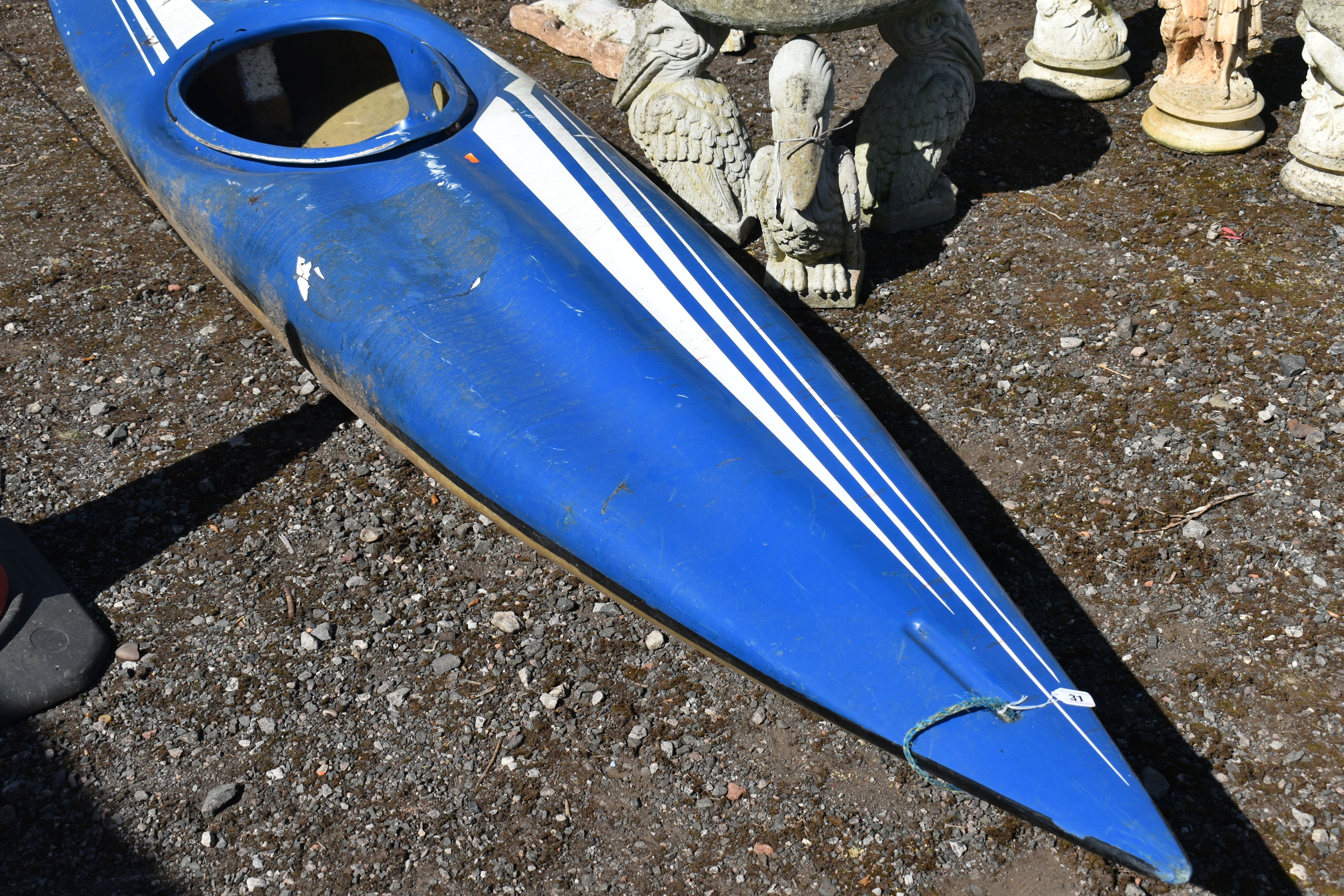 A BLUE COLOURED CANOE, length 400cm, untested in water - Image 2 of 3