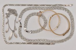 AN ASSORTMENT OF SILVER AND WHITE METAL JEWELLERY, to include an Italian silver plaited necklace and