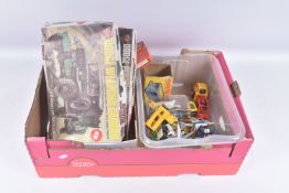 A COLLECTION OF BOXED MODEL KITS AND LOOSE FIGURES, VEHICLES, AND ACCESSORIES, included is a Kiel