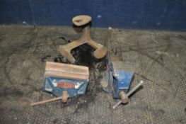 A PARAMO No.2 ENGINEERS VICE, a Whitmore wood working vice, and a shoe last (3)