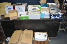 A COLLECTION OF MOSTLY NEW IN BOX HOUSEHOLD ELECTRICALS, including a Sanyo microwave, Bifinett