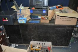 FIVE TRAYS CONTAINING TOOLS. including a boxed Stanley No.4 plane, a Stanley No.220 block plane, a