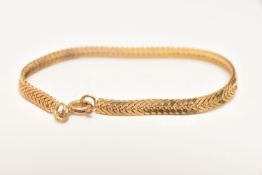 A 9CT GOLD CHAIN BRACELET, a yellow gold flat link chain, fitted with a spring clasp, approximate