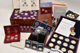 A LARGE CARDBOARD BOX OF MIXED COINAGE TO INCLUDE A COMPLETE QUEEN ELIZABETH PRE-DECIMAL