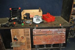 A TRAY CONTAINING TOOLS, including Black and Decker 12v drill with case, one battery and charger,
