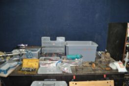 A COLLECTION OF CARPENTRY AND AUTOMOTIVE TOOLS, including a 17in, a 13in and two 6in wooden