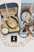 AN ASSORTMENT SILVER AND WHITE METAL, to include a silver hinged bangle, hallmarked, approximate