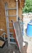 A YOUNGMAN 100 EXTENSION / PLATFORM LADDER, with seven rungs to each section, length 200cm, along