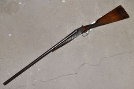 A 12 BORE B.S.A. SIDE BY SIDE NON EJECTOR SHOT GUN, SERIAL NUMBER 12006, 28'' / 71 cm barrels, 15