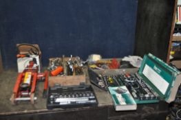 A COLLECTION OF AUTOMOTIVE TOOLS, including a Kamasa socket set (appears unused), a small Kamasa