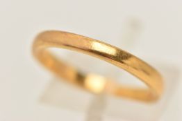 A 22CT GOLD BAND RING, approximate band width 2.2mm, hallmarked 22ct London 1955, band misshapen,