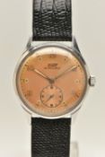 A 'TISSOT' WRISTWATCH, automatic movement, round dial signed 'Tissot', Arabic numerals,