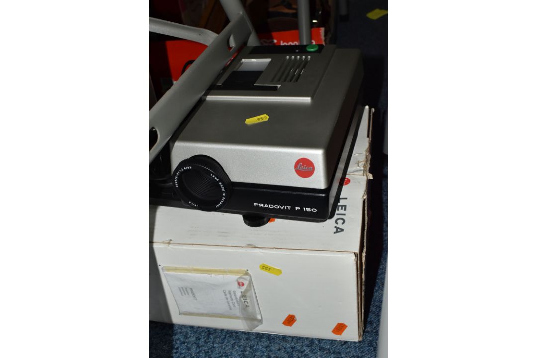 TWO BOXES AND LOOSE CAMERA AND PICTURE EQUIPMENT, to include a boxed Leica Pradovit P 150 TYP 627-18 - Image 4 of 7