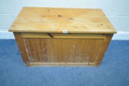 A MODERN PINE BLANKET CHEST, width 89cm x depth 45cm x height 54cm, condition report: marks, scuffs,
