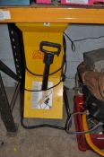 AN ALKO DYNAMIC H1400 GARDEN SHREDDER, with push stick (PAT pass and working)