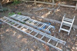 A SELECTION OF ALUMINIUM LADDERS, to include a double extension ladder with 13 rungs, 140cm, a
