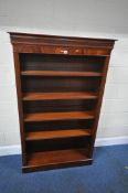A REPRODUCTION MAHOGANY OPEN BOOKCASE, width 97cm x depth 35cm x height 161cm, condition report: