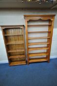 A LARGE MODERN PINE OPEN BOOKCASE, with seven shelves, width 115cm x depth 35cm x height 212cm,