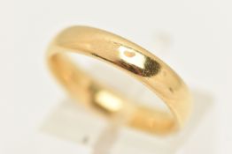AN 18CT GOLD POLISHED BAND RING, approximate band width 3.9mm, hallmarked 18ct Sheffield, ring
