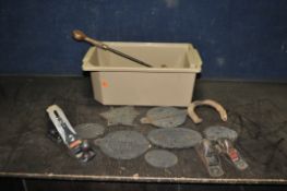 A TRAY CONTAINING TOOLS including a Stanley No.4 plane, a Marples block plane, another block