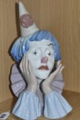 A LLADRO BUST OF A CLOWN model no 5129, sculptor Jose Puche, issued 1982-2001, height 30cm (1) (