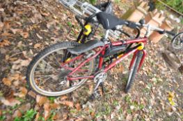 A DAWES EDGE GENTS MOUNTAIN BIKE with 21 speed Shimano gears, 17in frame and a car cycle carrier (