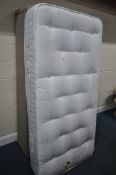 A SINGLE DIVAN BED, WITH HEADBOARD AND POCKET SPRUNG MATTRESS, Condition Report: good condition