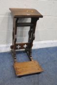 AN EARLY 20TH CENTURY OAK PRAYER STAND, with a fold away kneeling platform, width 36cm x depth