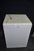 A BEKO DSFN 1530W DISHWASHER width 60cm, depth 60cm, height 85cm (PAT pass, powers up but not tested