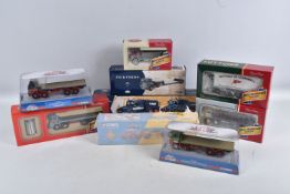 A TRAY CONTAINING A SELECTION OF CORGI 1:50 SCALE DIECAST TRANSPORT VEHICLES, to include model
