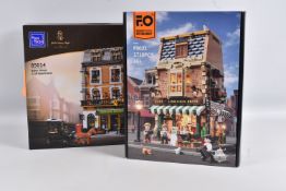 TWO BOXED FUNWHOLE AND PANTASY BUILDING SETS, to include a FunWhole Townlife 'Book Cafe' F9031,