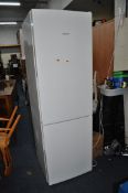A SIEMENS KG36VVW33G/02 TALL FRIDGE FREEZER width 60cm, depth 62cm, height 186cm (PAT pass and