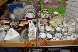 THREE BOXES AND LOOSE CERAMICS AND GLASSWARE to include a tazza decorated in Chinese patterns, a