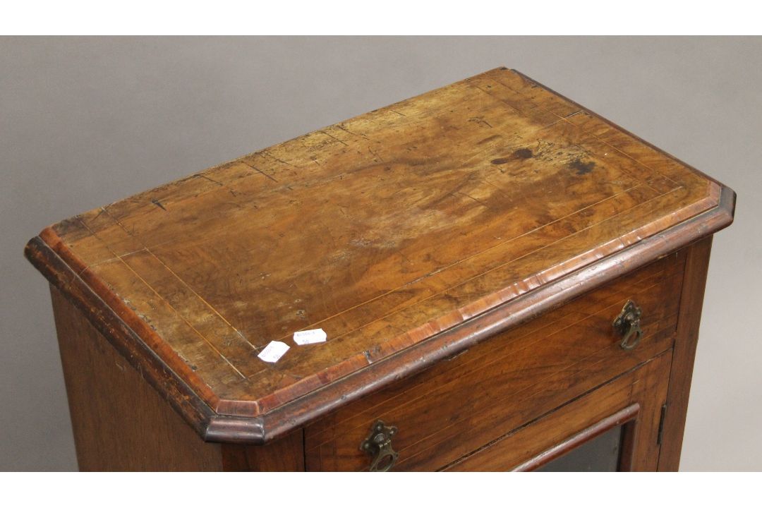 A Victorian walnut side cabinet. 58 cm wide. - Image 2 of 6