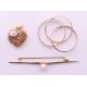 A 9 ct gold tri-coloured ring, a 9 ct gold heart shaped pendant and a 9 ct gold tie pin. Tie pin 5. - Image 1 of 13