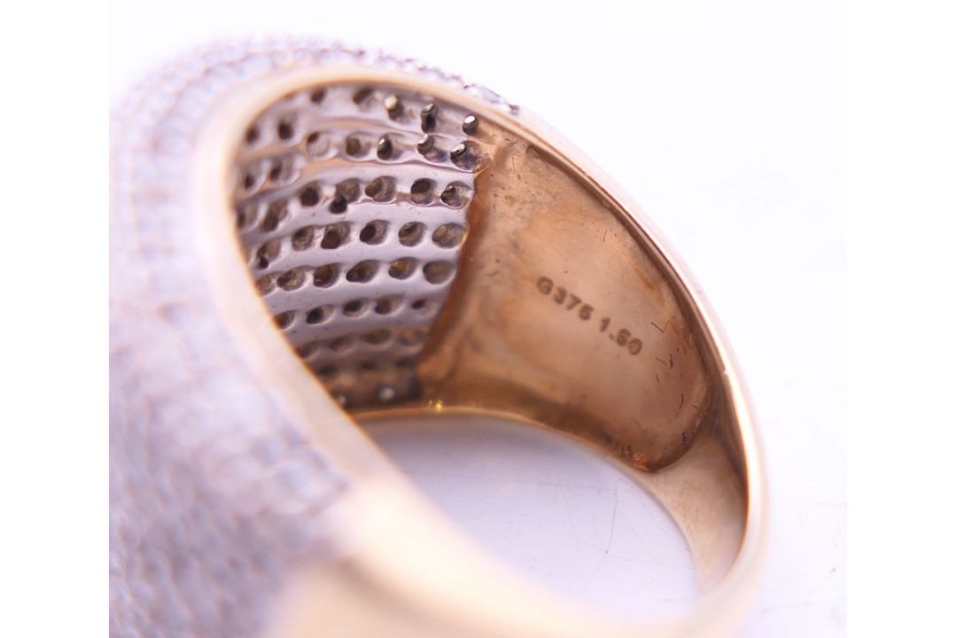 A 9 ct gold multi-stone diamond ring. - Image 4 of 6