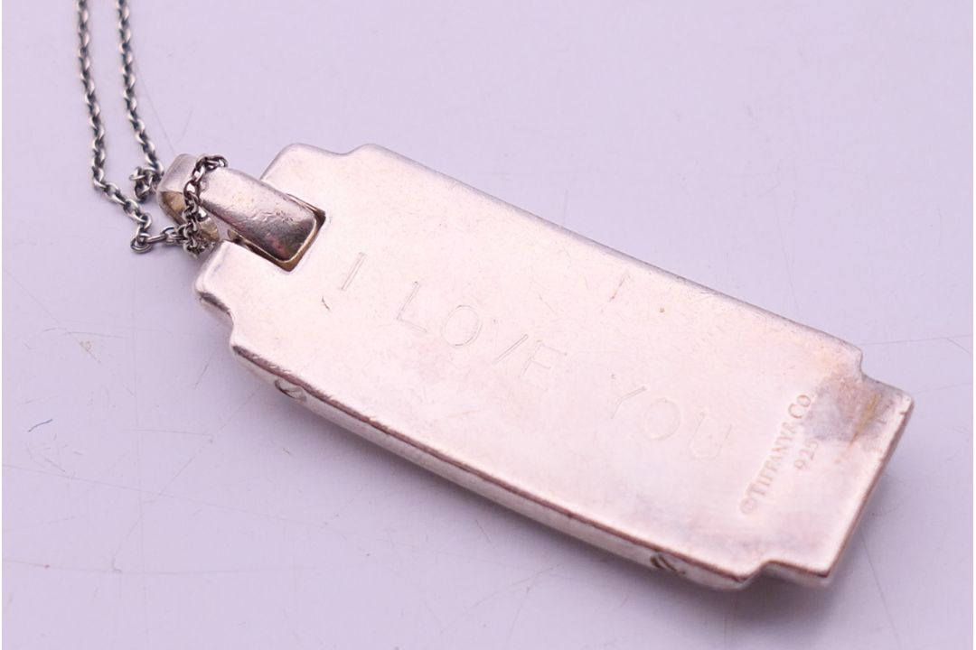 A quantity of 925 silver jewellery, to include a bangle, a multi-stone bracelet, two rings, - Image 19 of 23