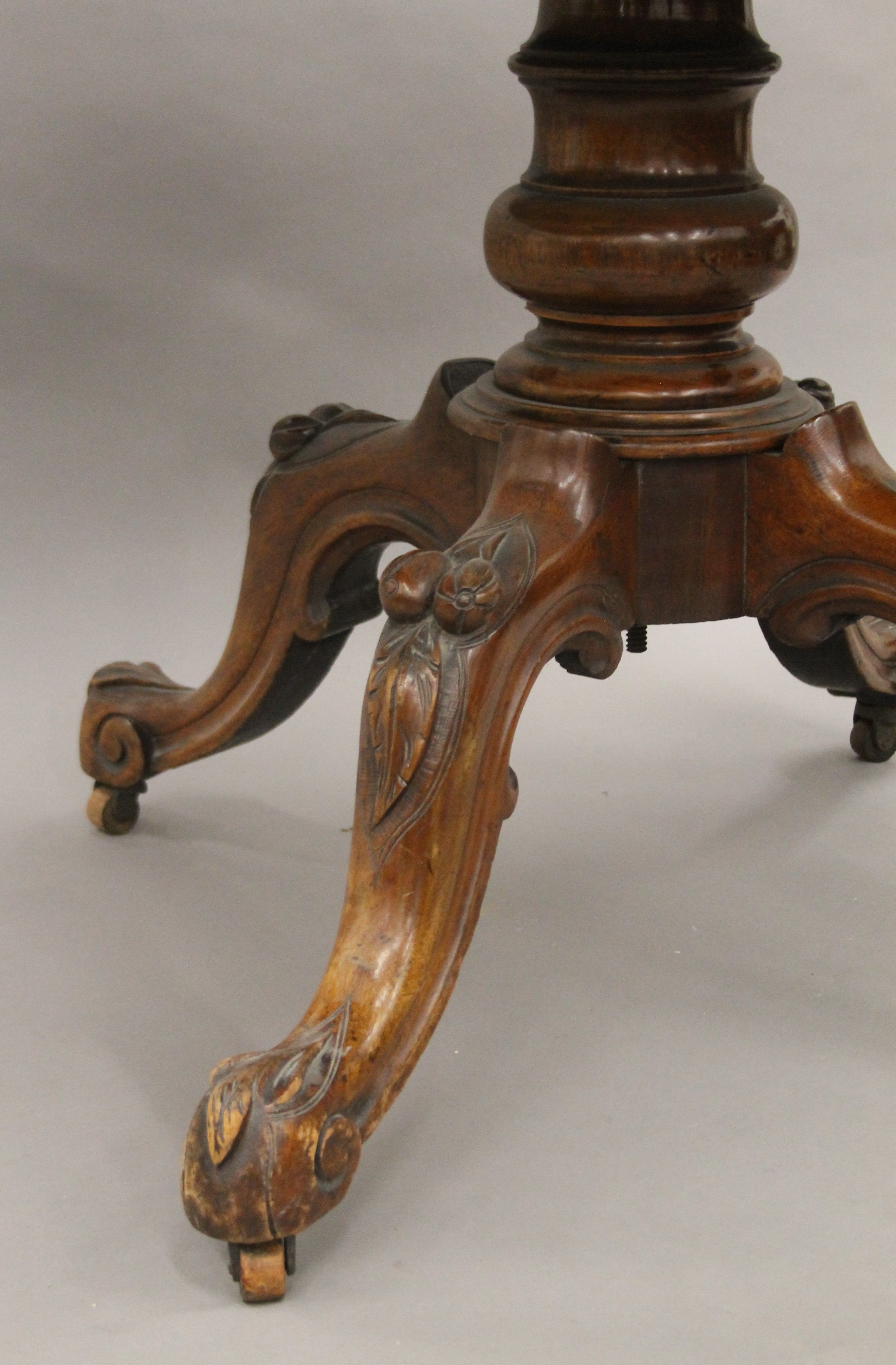 A Victorian burr walnut loo table. 135 cm long. - Image 4 of 6
