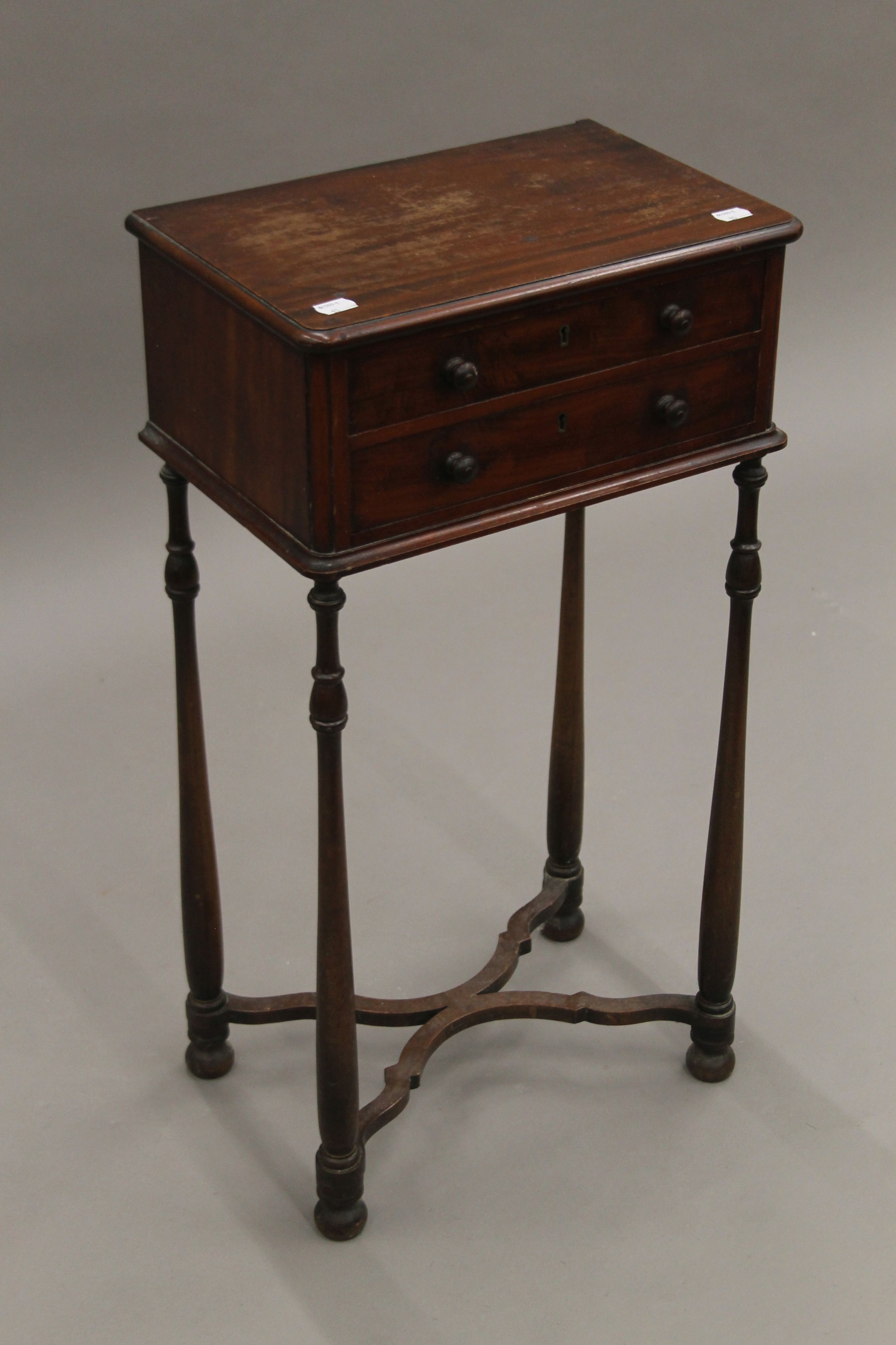 A Victorian mahogany two-drawer side table. 38 cm wide. - Image 2 of 5