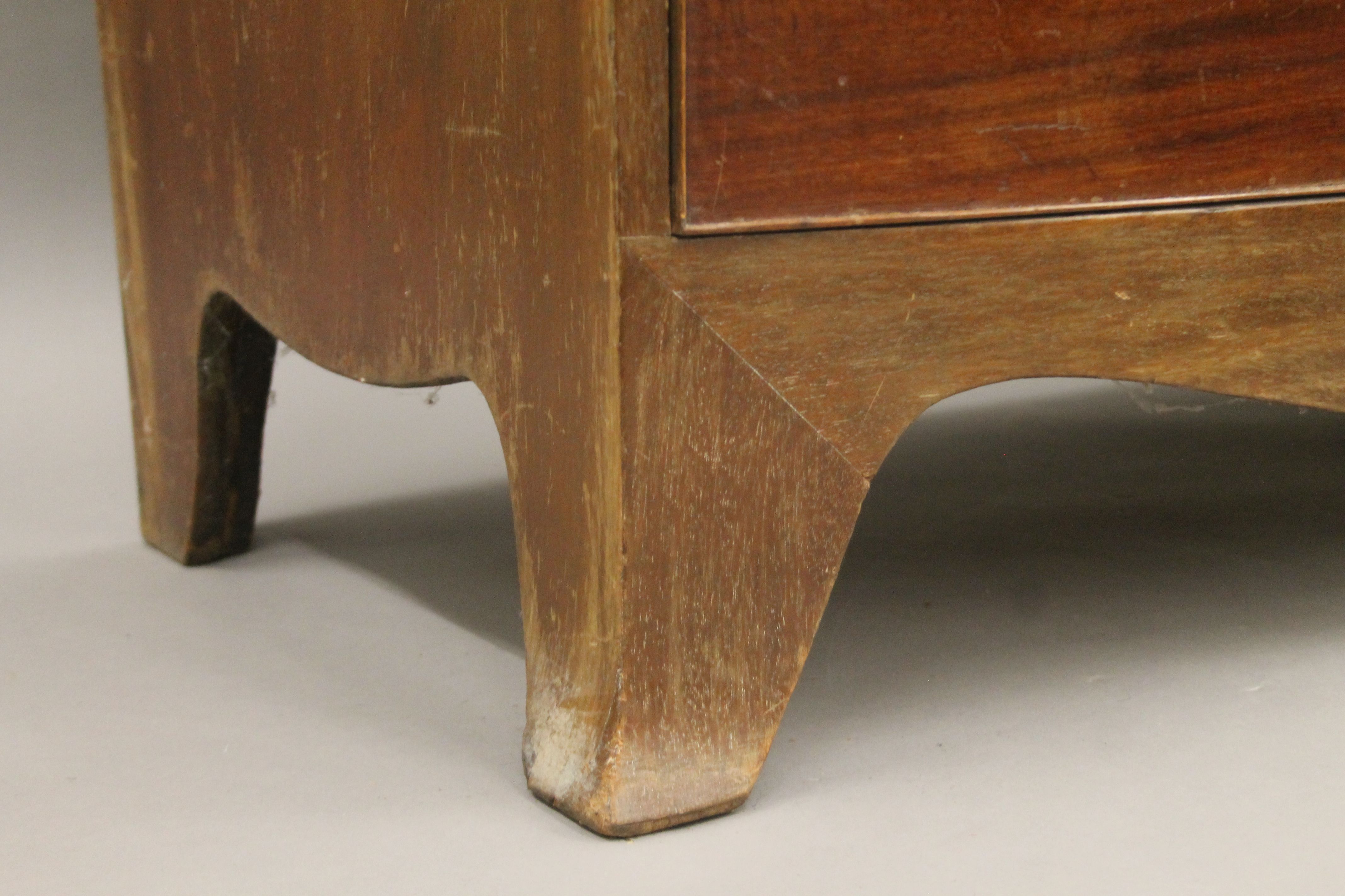 A 19th century mahogany bow-front chest of drawers. 103.5 cm wide. - Image 10 of 10